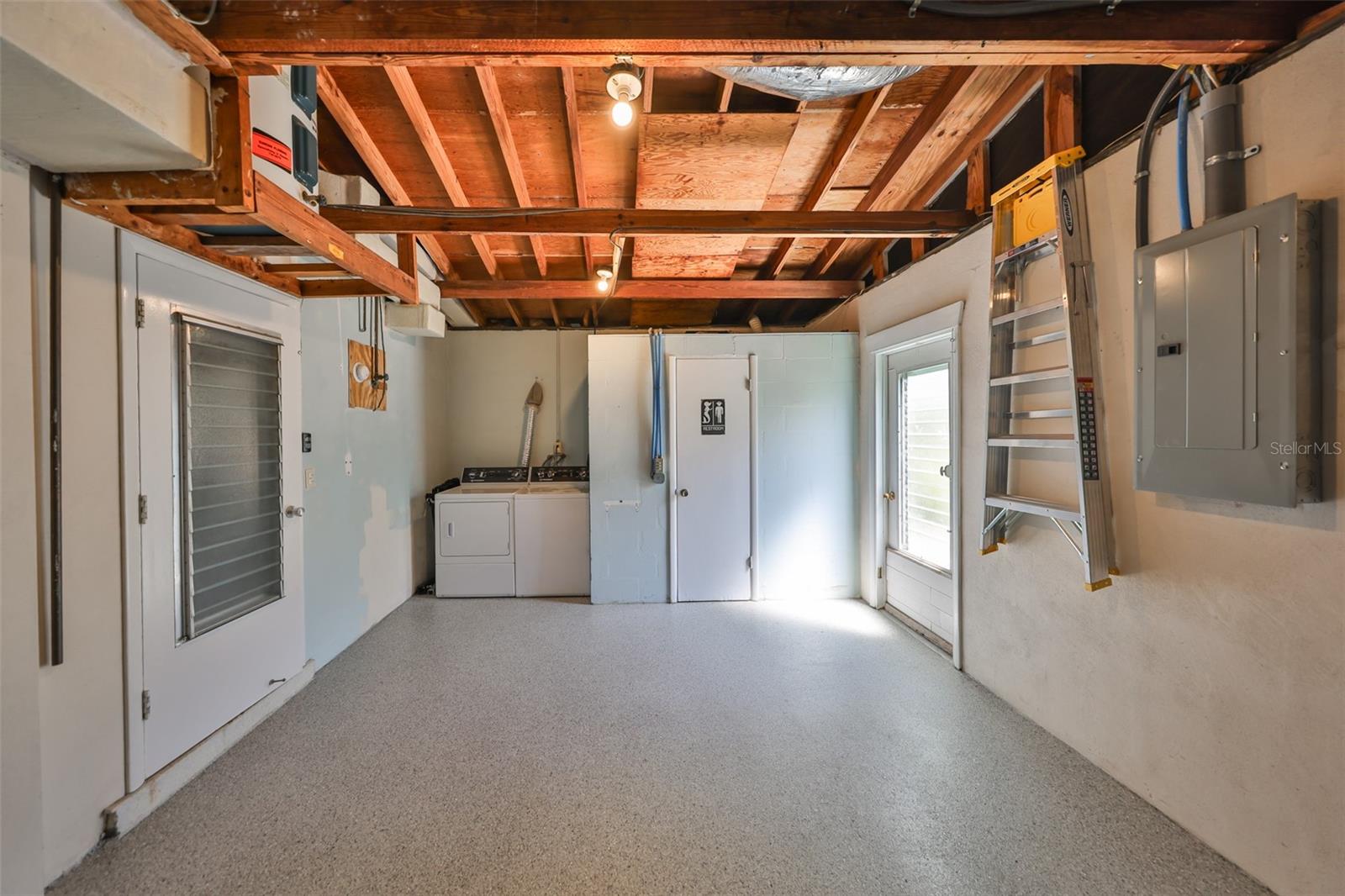 2306 BLACK OAK LN, CLEARWATER, FL, 33763