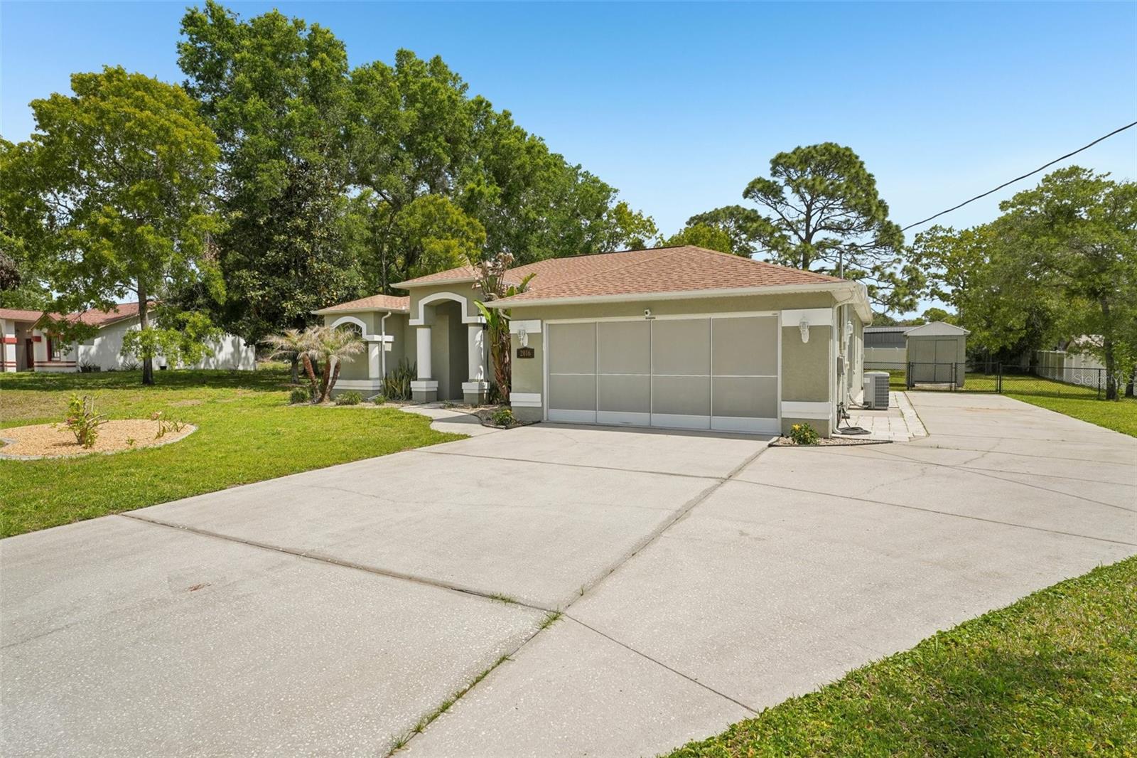 2016 ALAMEDA DR, SPRING HILL, FL, 34609