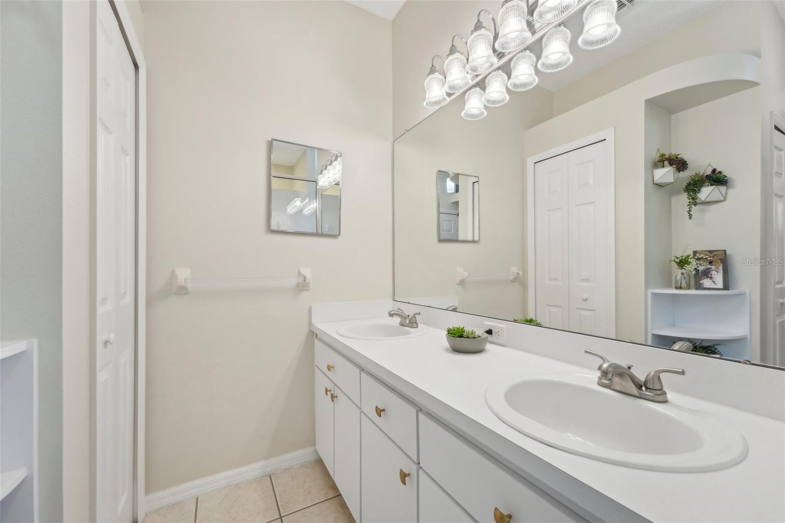 2016 ALAMEDA DR, SPRING HILL, FL, 34609