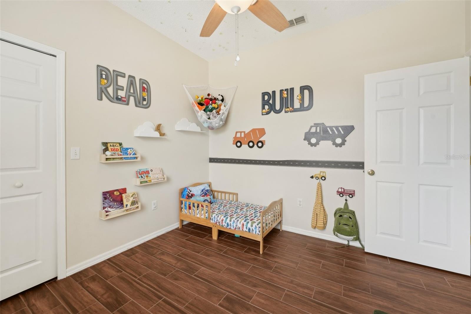 2016 ALAMEDA DR, SPRING HILL, FL, 34609