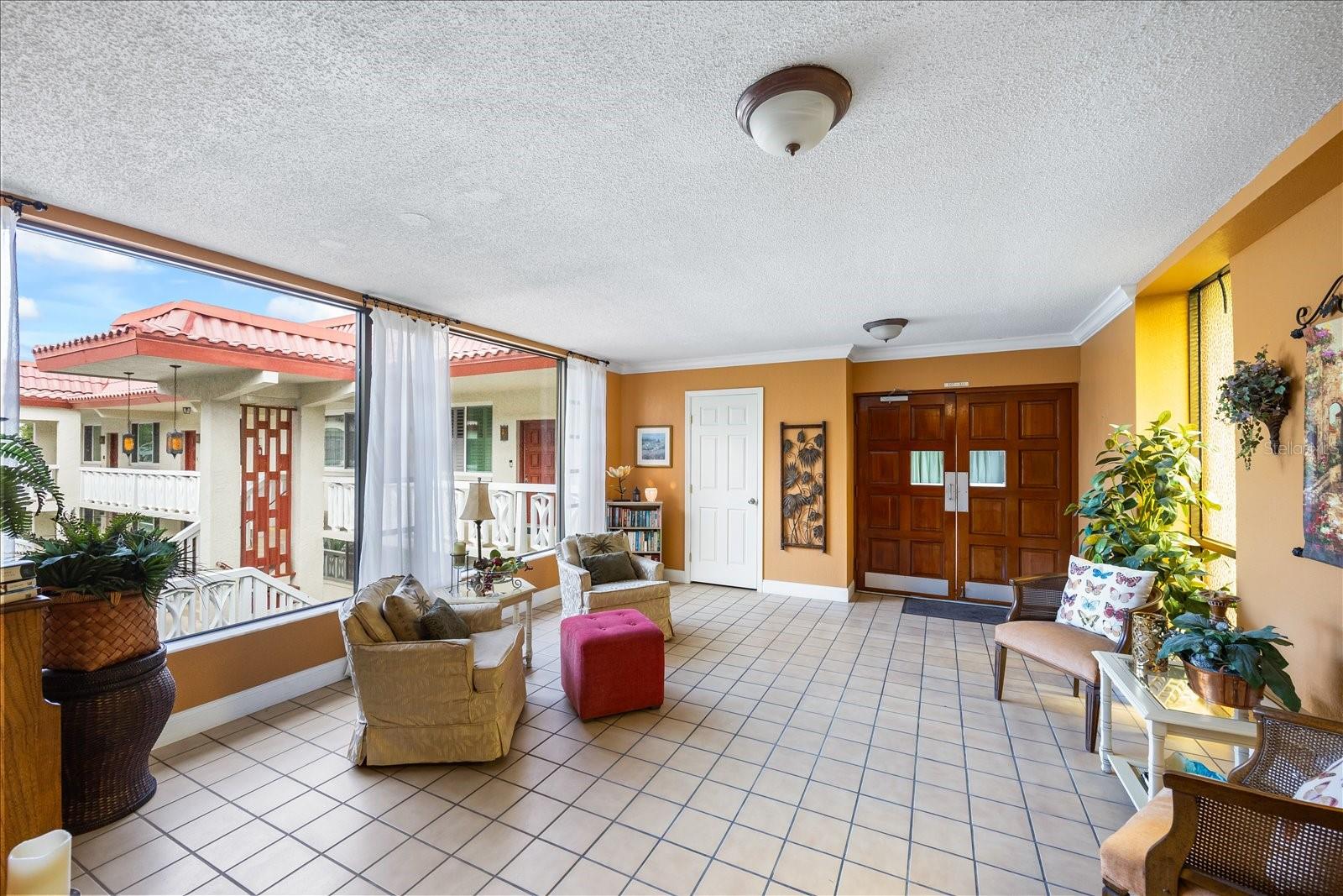1012 PEARCE DR #304, CLEARWATER, FL, 33764