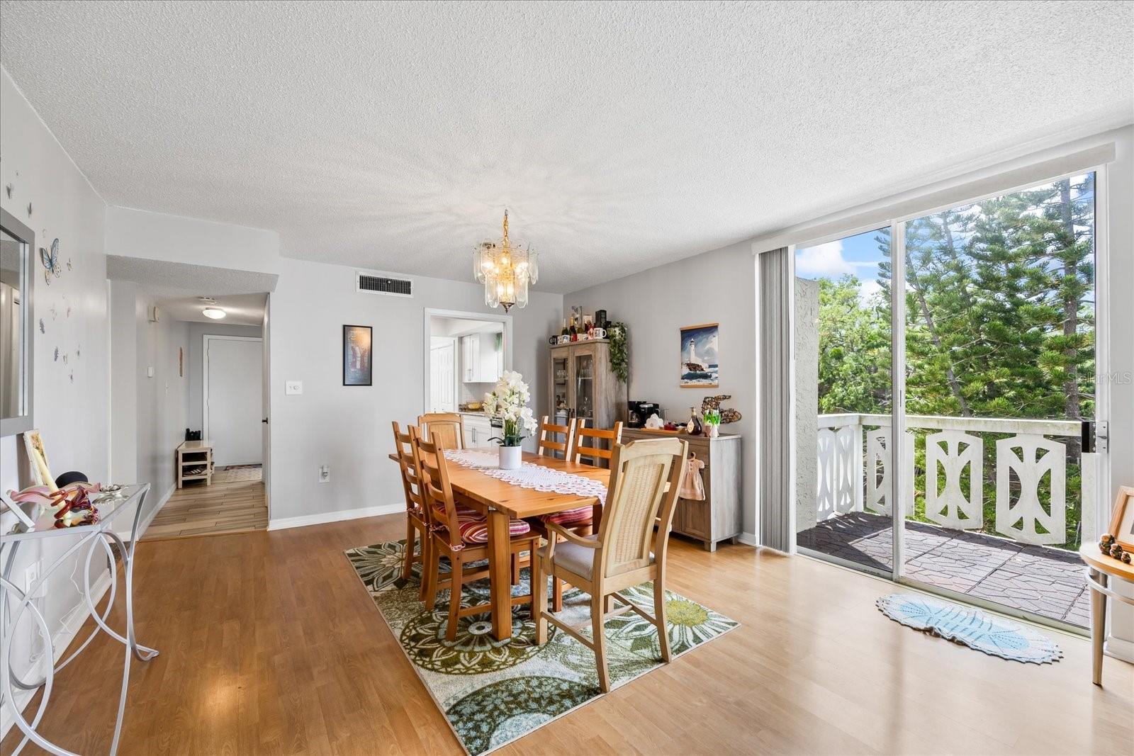 1012 PEARCE DR #304, CLEARWATER, FL, 33764