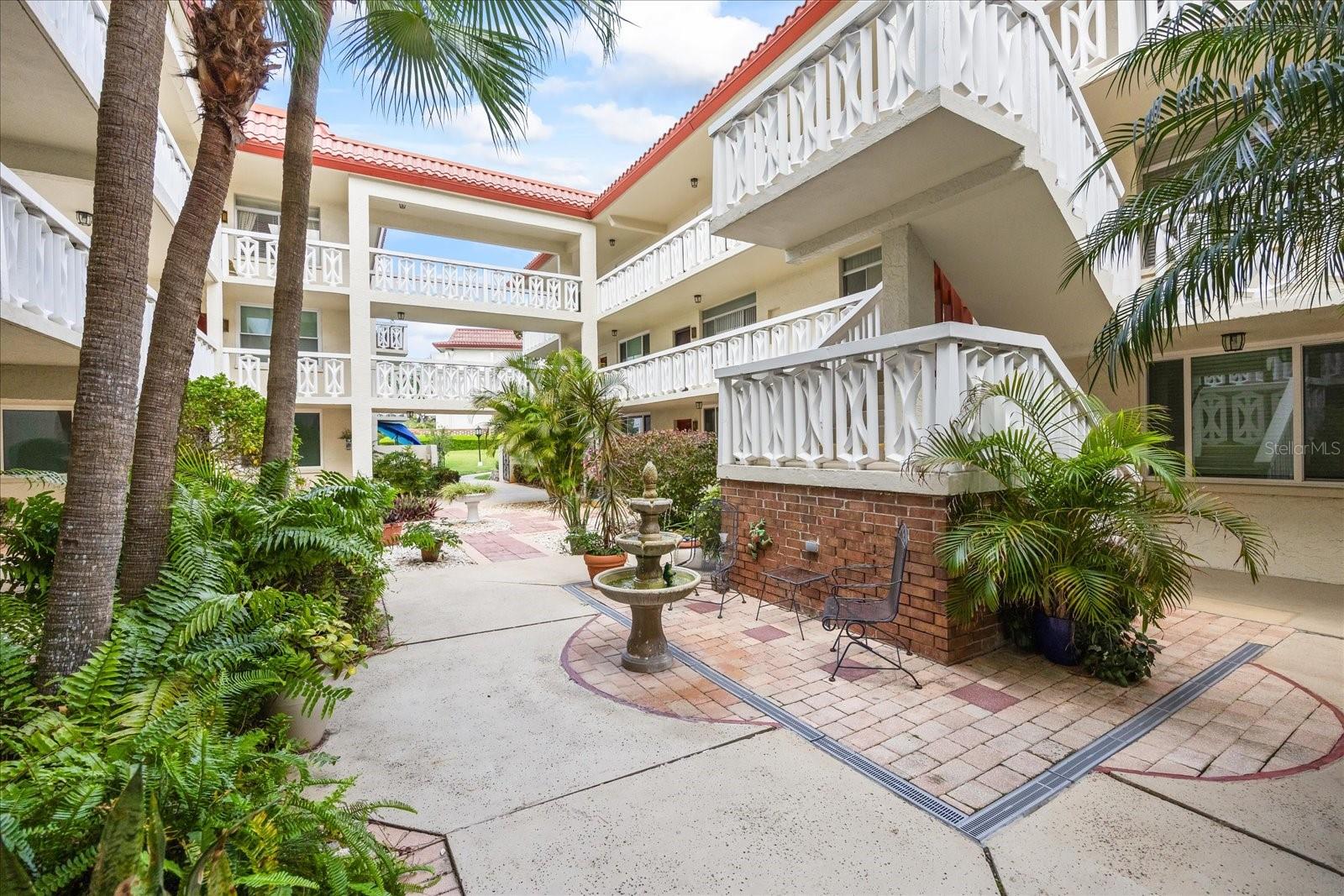 1012 PEARCE DR #304, CLEARWATER, FL, 33764