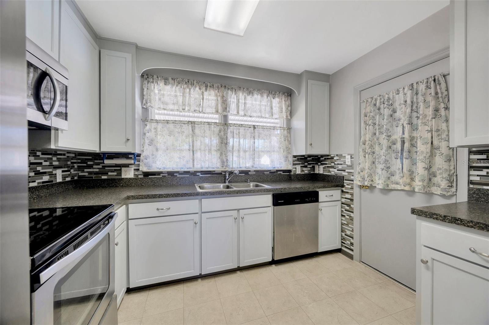 8325 CONCORD BLVD E, JACKSONVILLE, FL, 32208