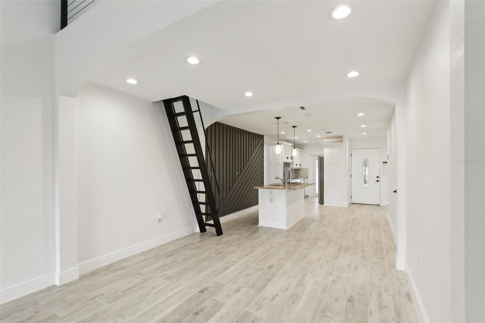 2807 BAYSHORE BLVD, TAMPA, FL, 33629