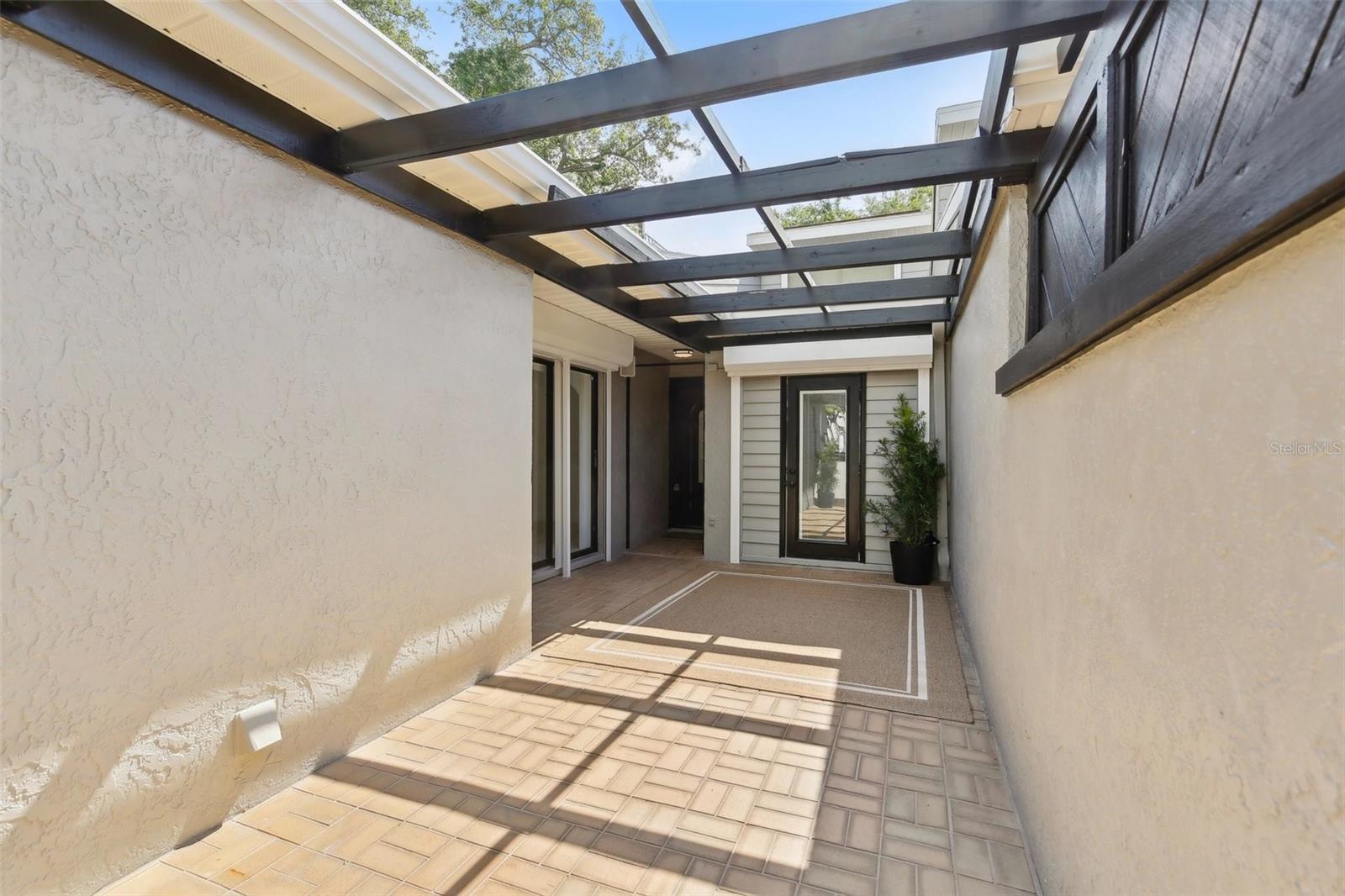 2807 BAYSHORE BLVD, TAMPA, FL, 33629