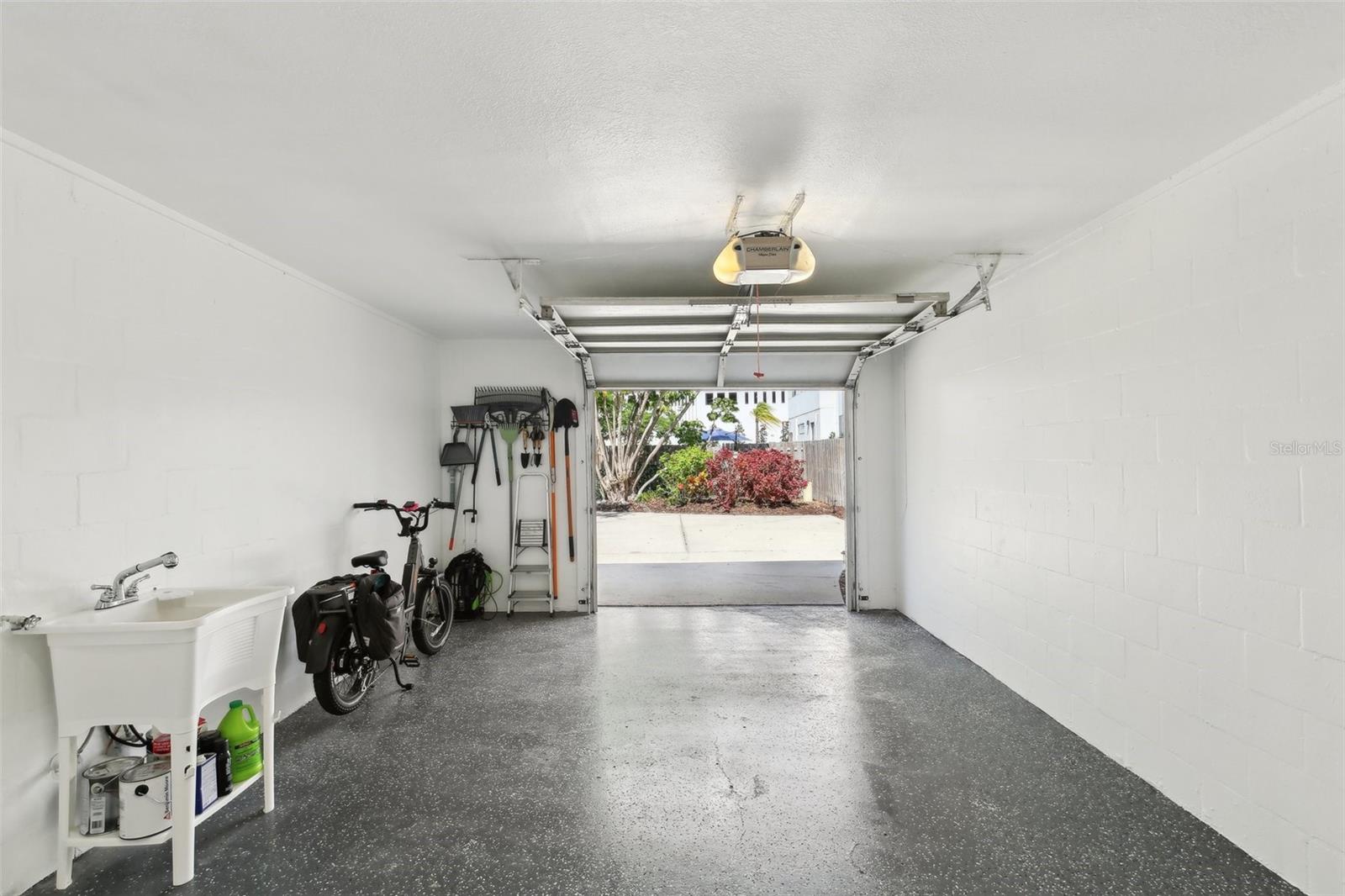 2807 BAYSHORE BLVD, TAMPA, FL, 33629