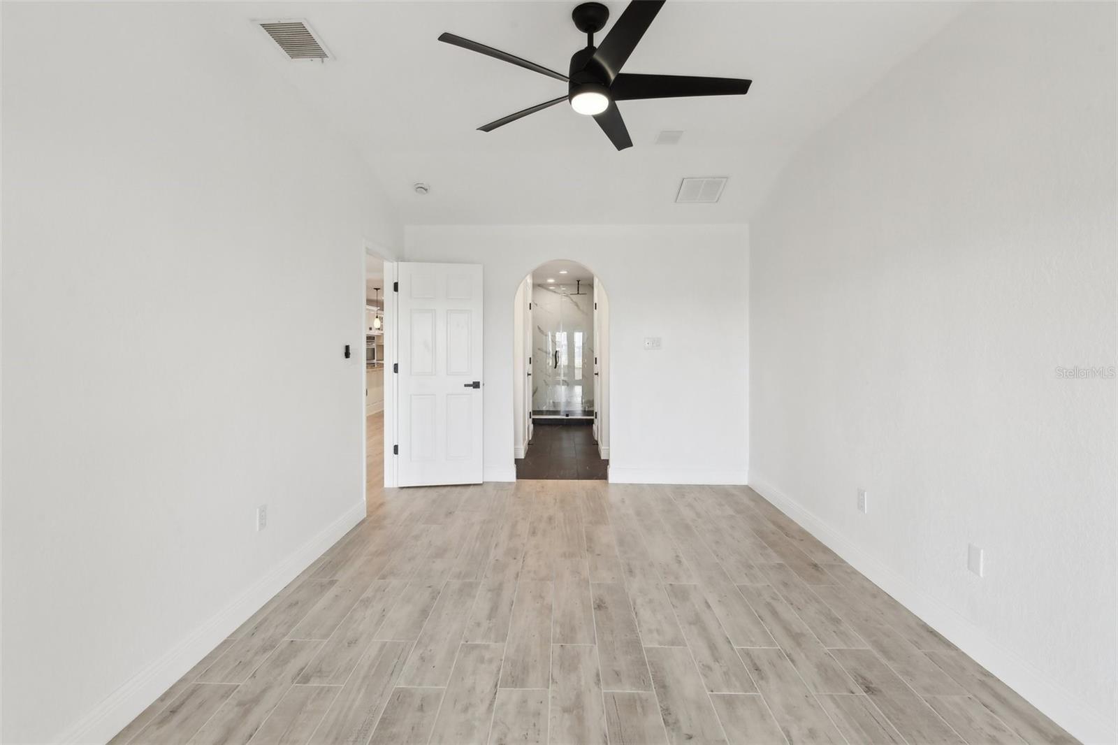 2807 BAYSHORE BLVD, TAMPA, FL, 33629