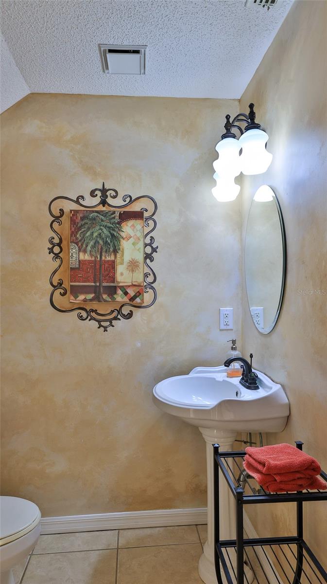 1 FOX HOLLOW DR, ORMOND BEACH, FL, 32174