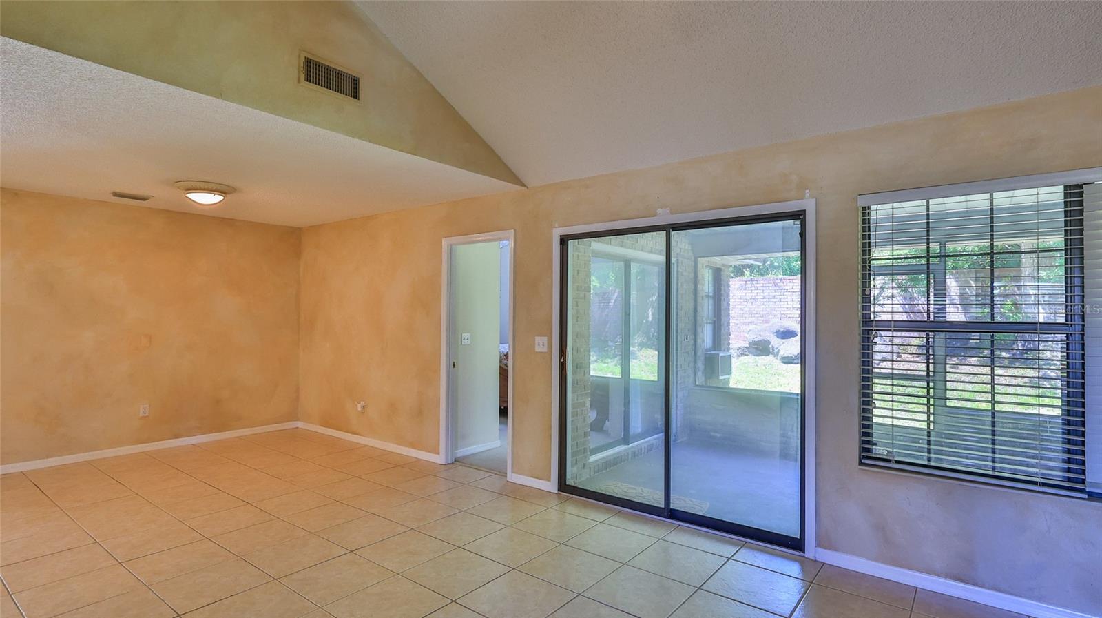 1 FOX HOLLOW DR, ORMOND BEACH, FL, 32174