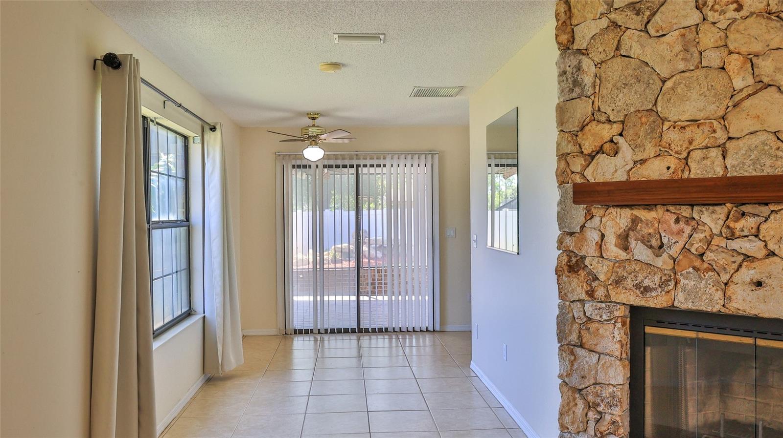 1 FOX HOLLOW DR, ORMOND BEACH, FL, 32174