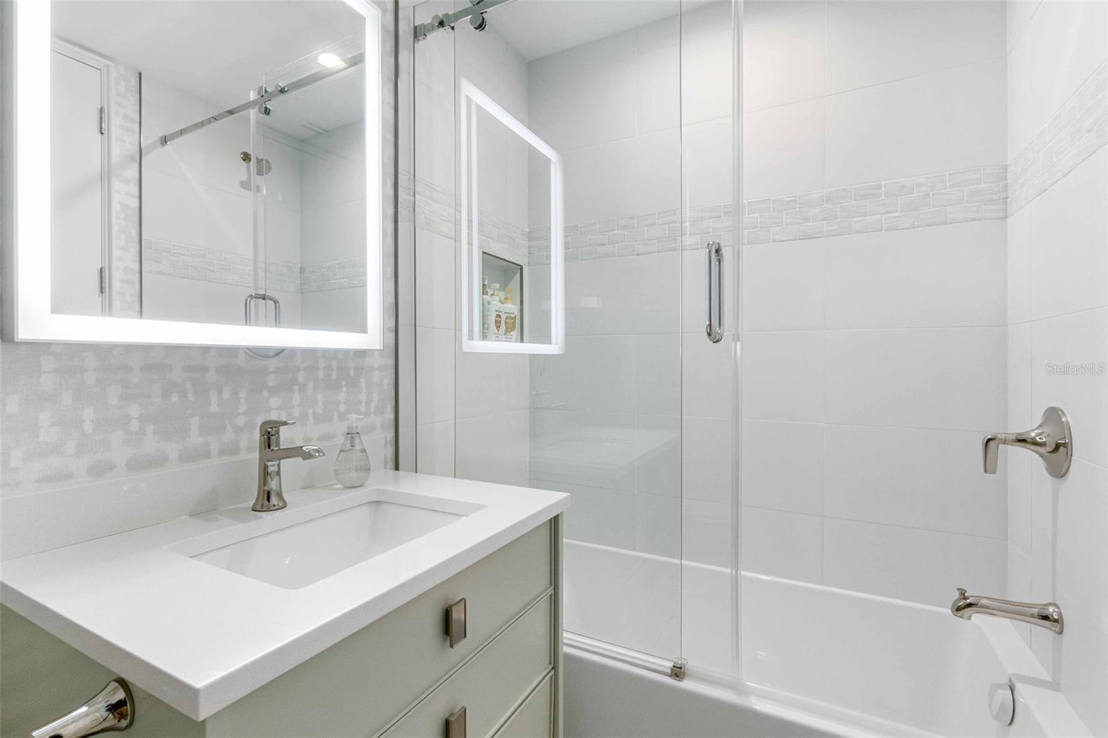 3030 GRAND BAY BLVD #324, LONGBOAT KEY, FL, 34228