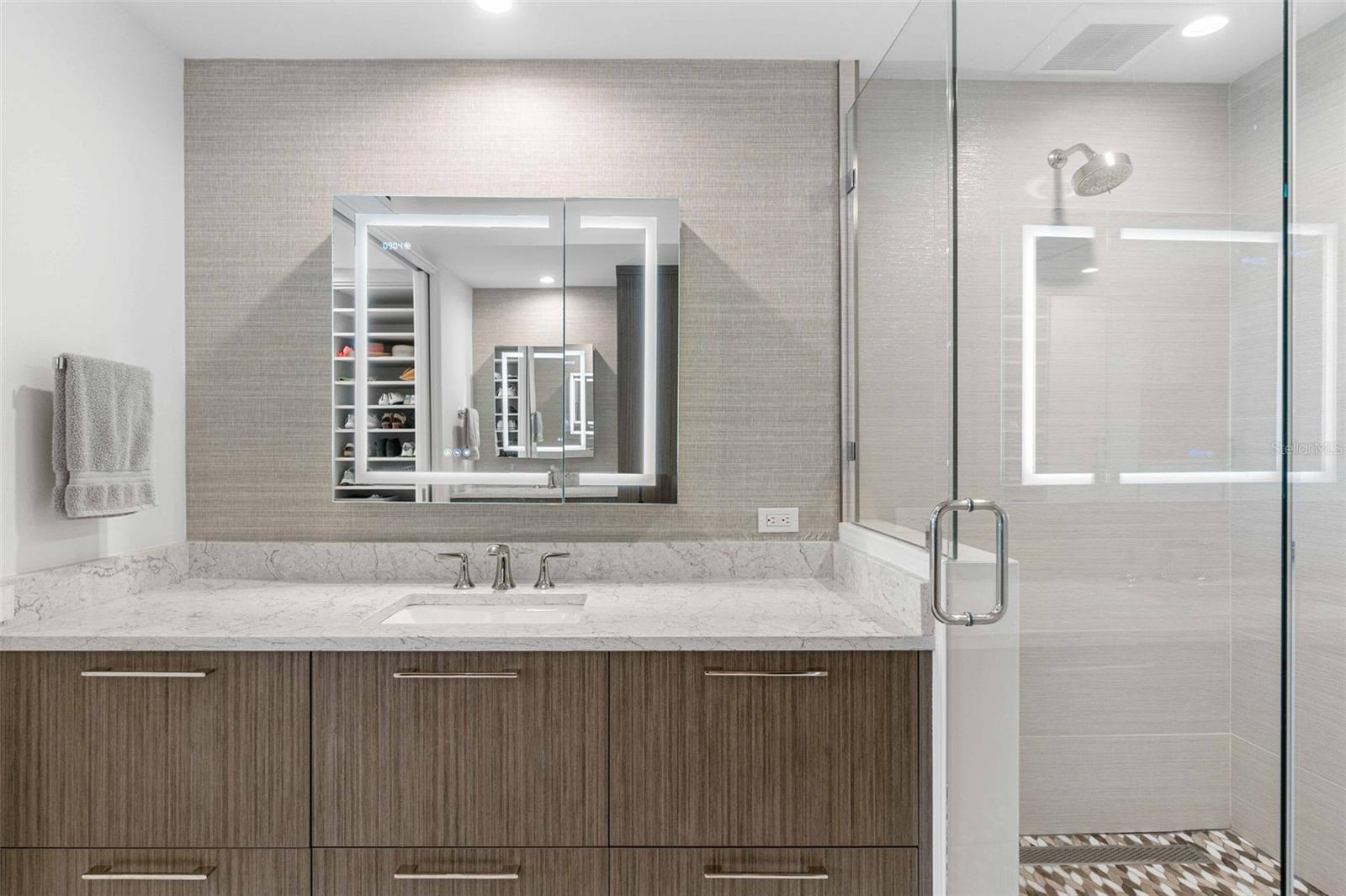 3030 GRAND BAY BLVD #324, LONGBOAT KEY, FL, 34228