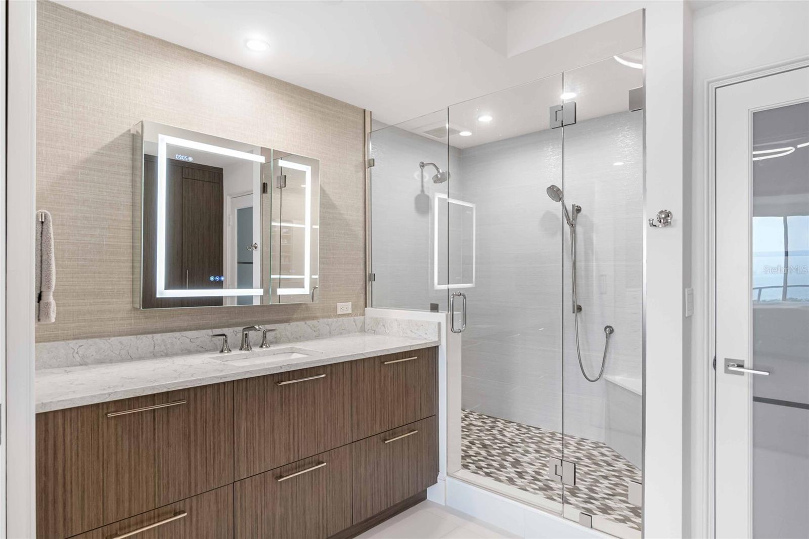 3030 GRAND BAY BLVD #324, LONGBOAT KEY, FL, 34228