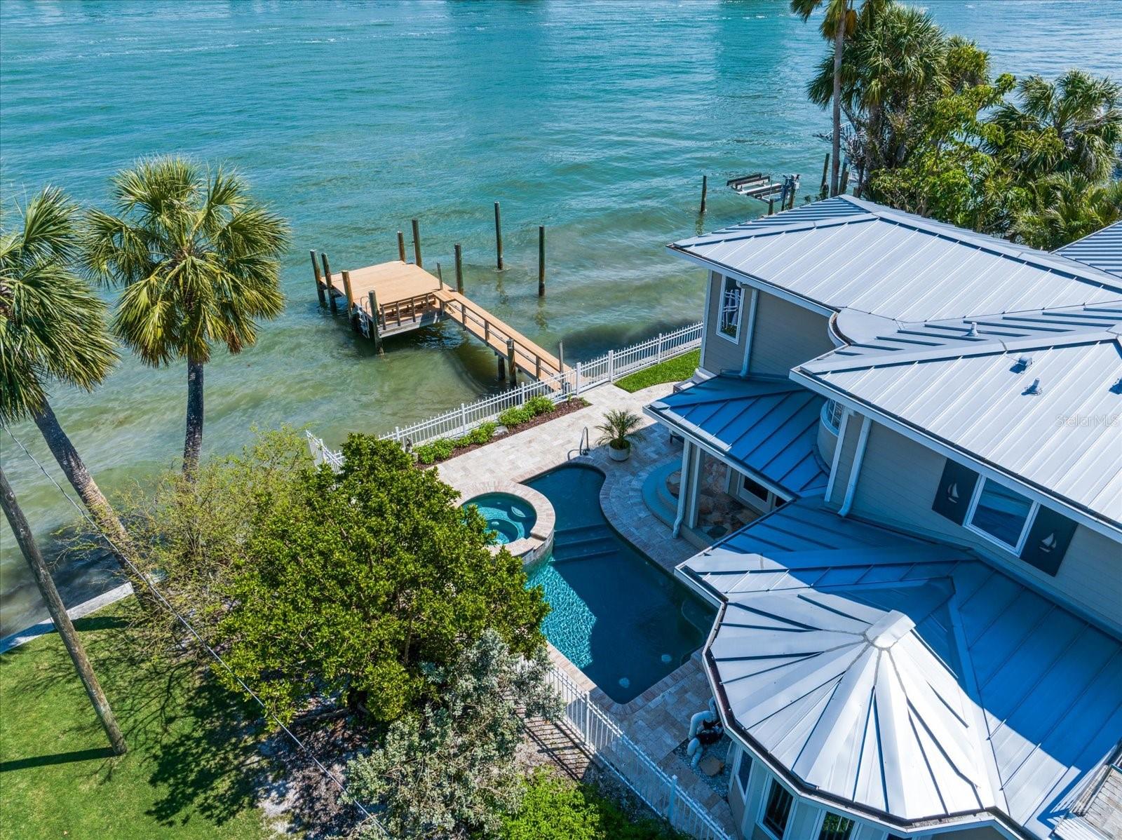 785 BAY ESPLANADE, CLEARWATER BEACH, FL, 33767