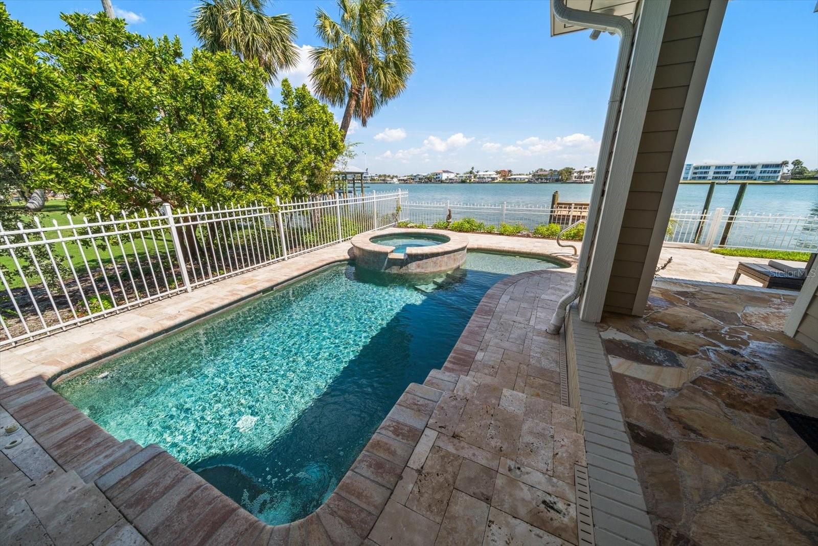 785 BAY ESPLANADE, CLEARWATER BEACH, FL, 33767