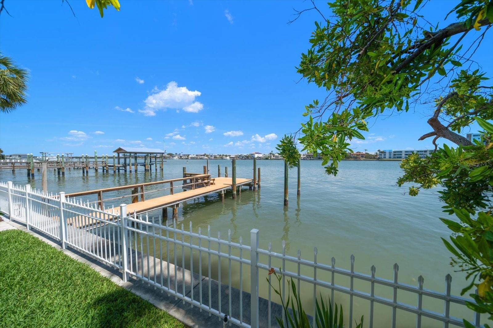 785 BAY ESPLANADE, CLEARWATER BEACH, FL, 33767