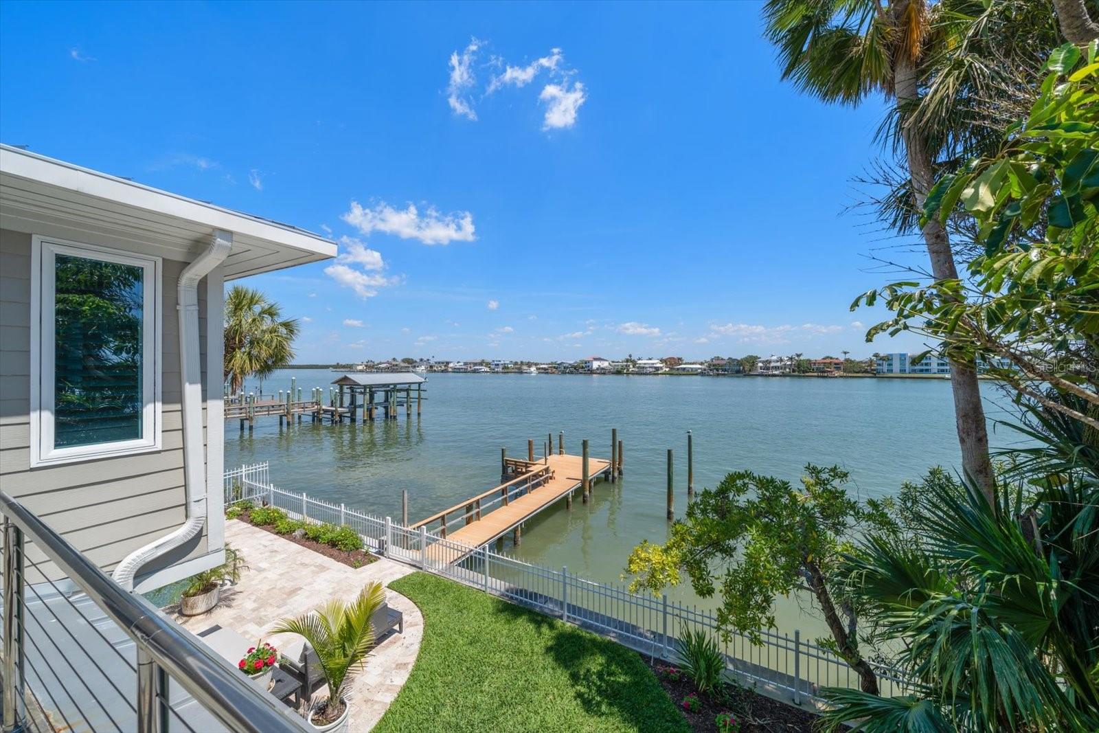 785 BAY ESPLANADE, CLEARWATER BEACH, FL, 33767