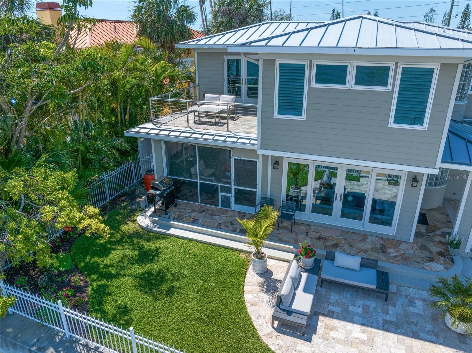 785 BAY ESPLANADE, CLEARWATER BEACH, FL, 33767