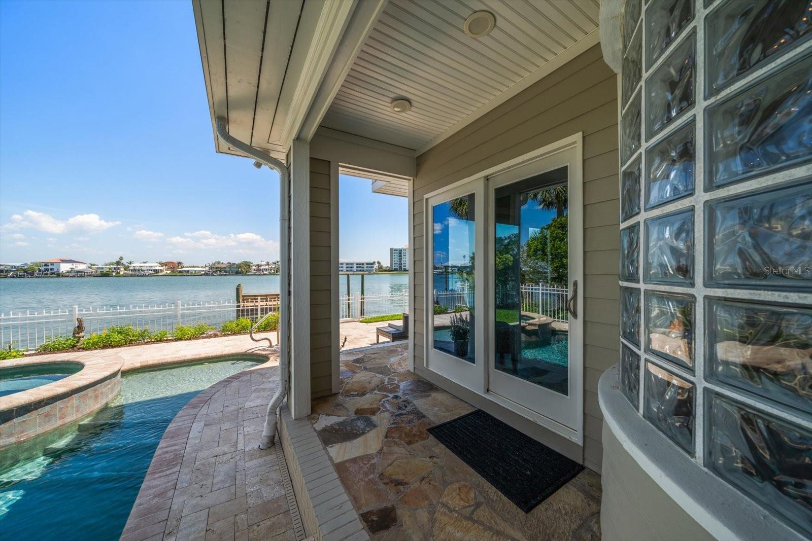 785 BAY ESPLANADE, CLEARWATER BEACH, FL, 33767