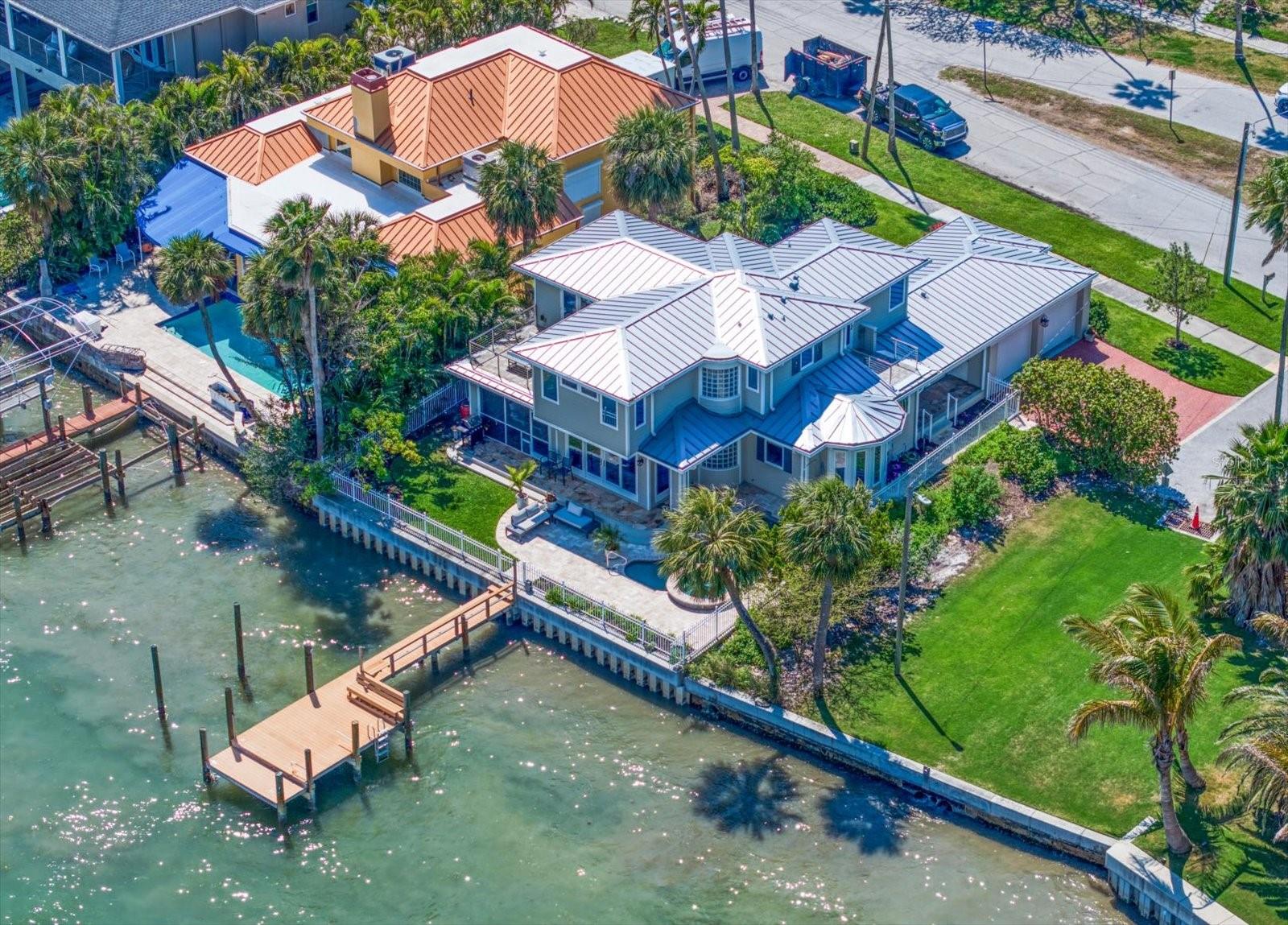 785 BAY ESPLANADE, CLEARWATER BEACH, FL, 33767