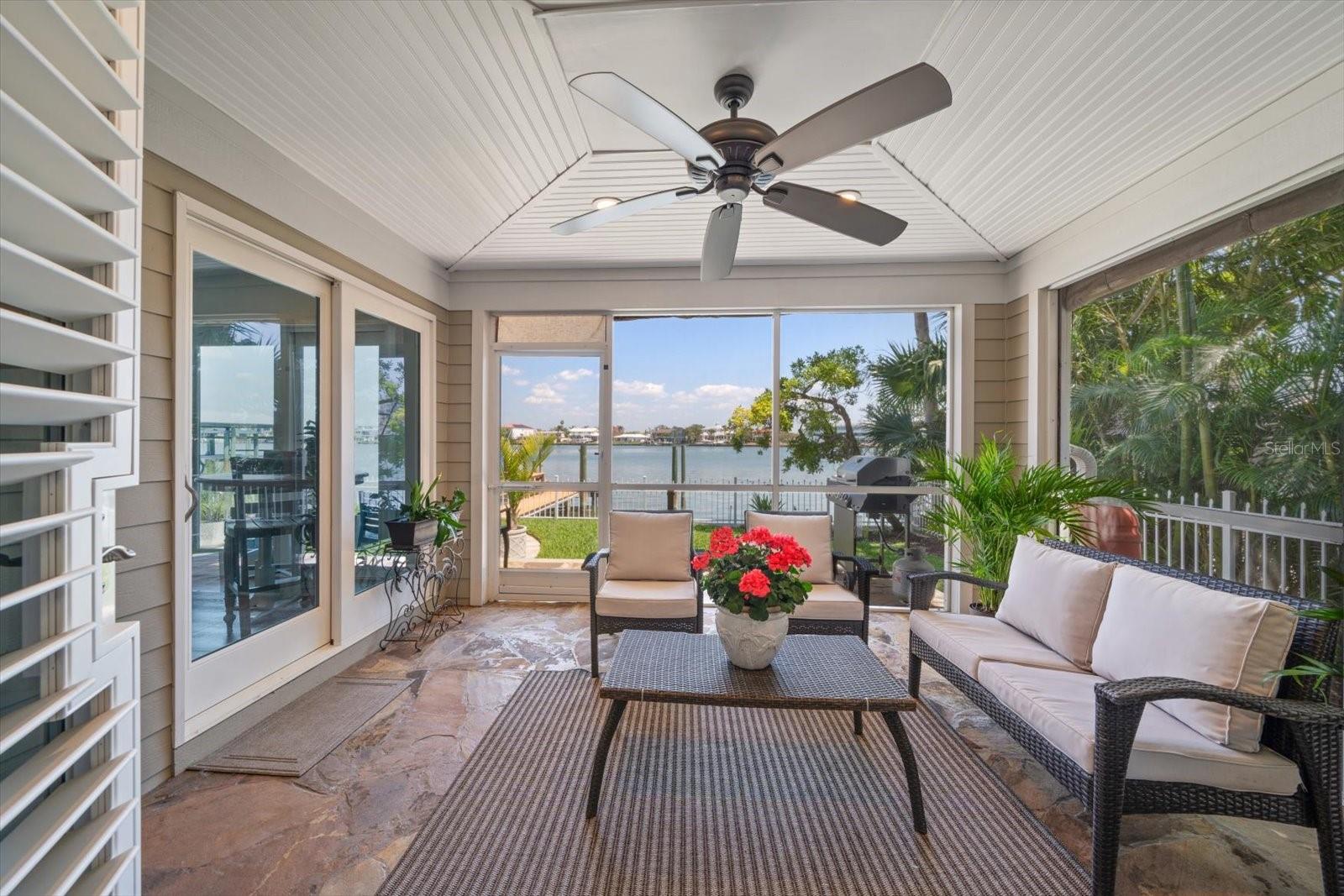 785 BAY ESPLANADE, CLEARWATER BEACH, FL, 33767