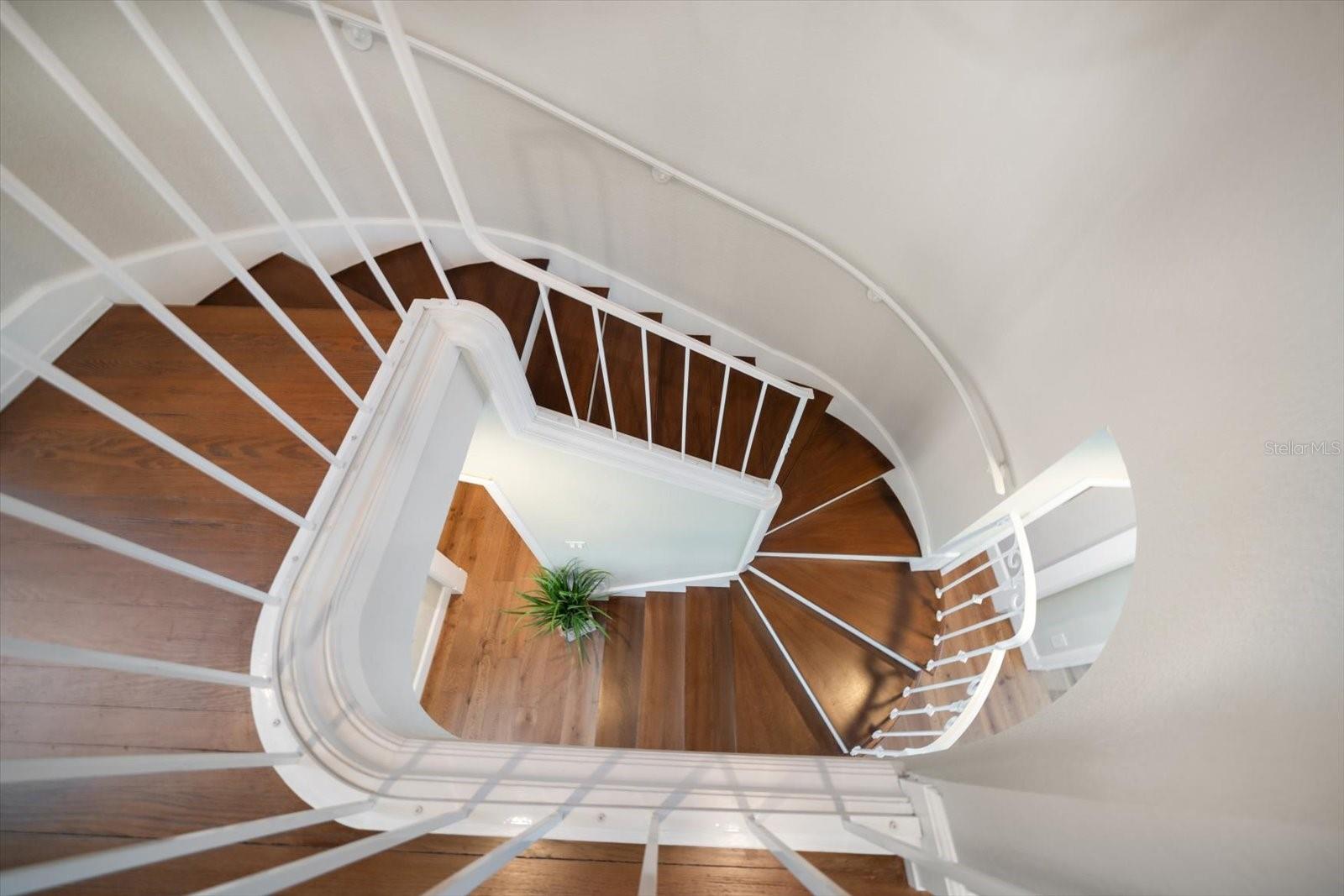 785 BAY ESPLANADE, CLEARWATER BEACH, FL, 33767