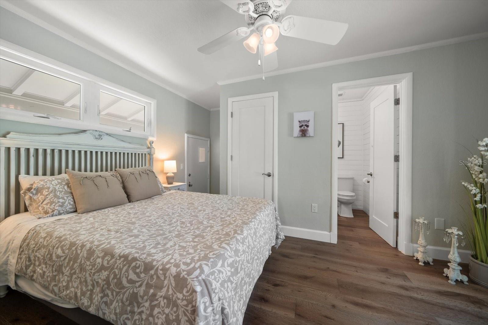 785 BAY ESPLANADE, CLEARWATER BEACH, FL, 33767