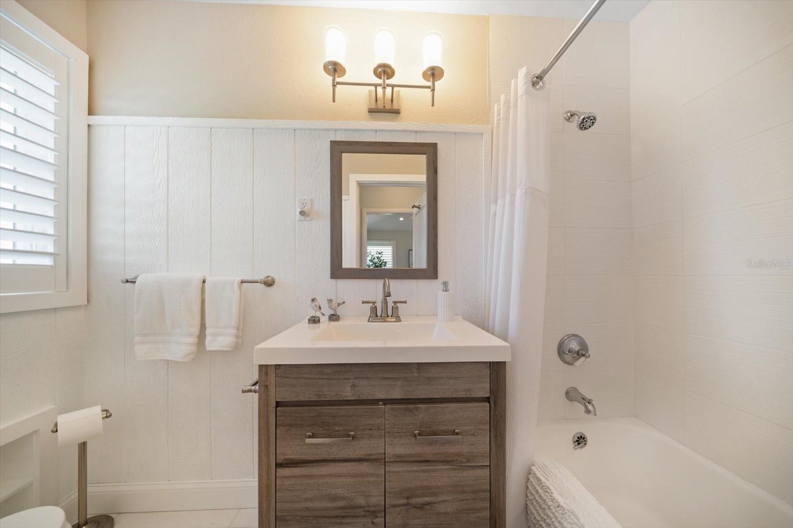 785 BAY ESPLANADE, CLEARWATER BEACH, FL, 33767