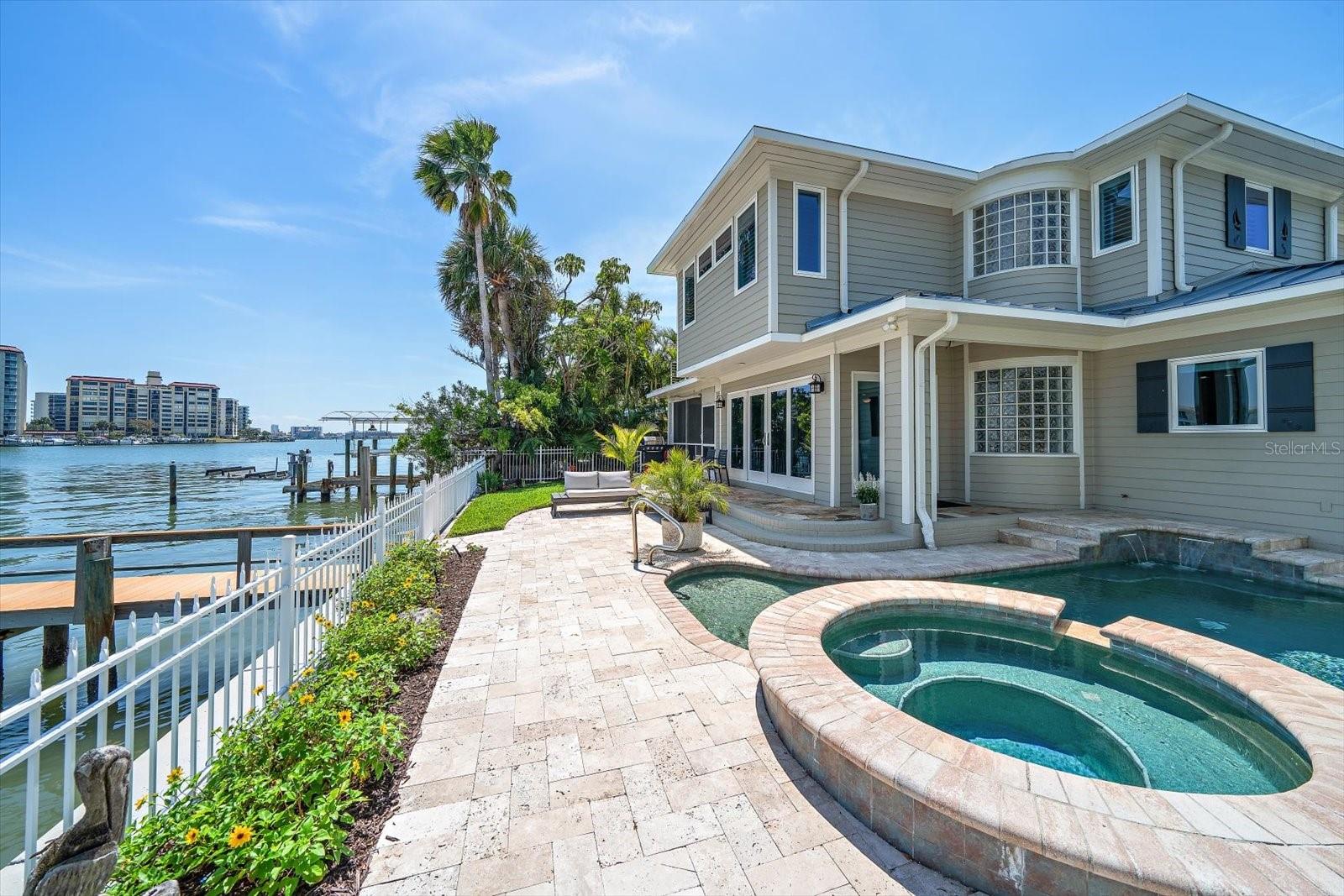 785 BAY ESPLANADE, CLEARWATER BEACH, FL, 33767