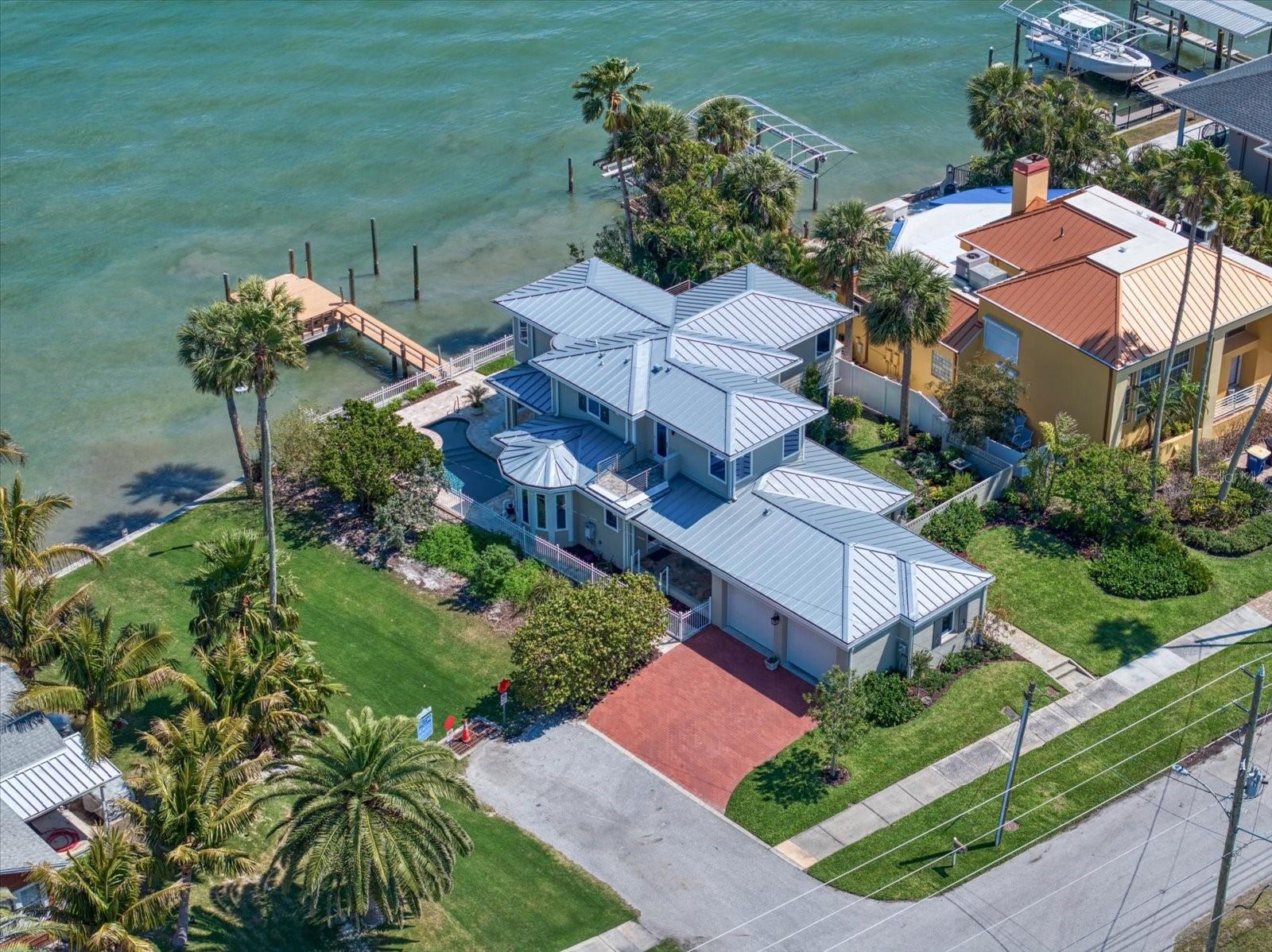 785 BAY ESPLANADE, CLEARWATER BEACH, FL, 33767