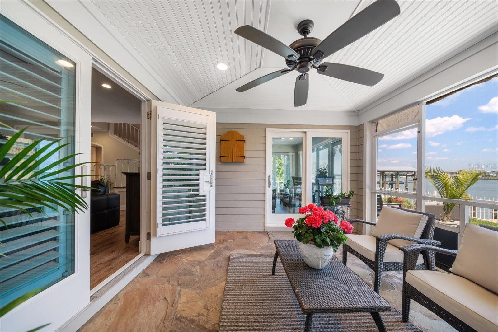 785 BAY ESPLANADE, CLEARWATER BEACH, FL, 33767