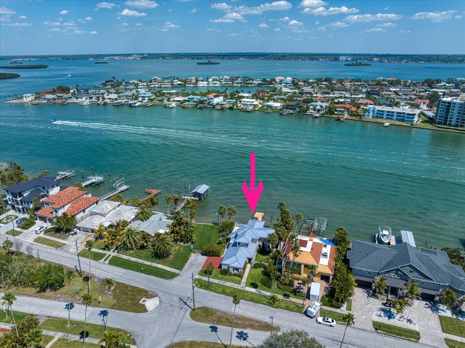 785 BAY ESPLANADE, CLEARWATER BEACH, FL, 33767