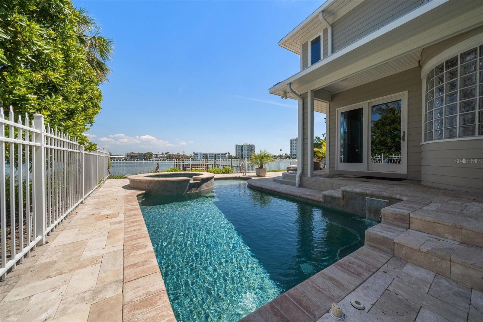 785 BAY ESPLANADE, CLEARWATER BEACH, FL, 33767