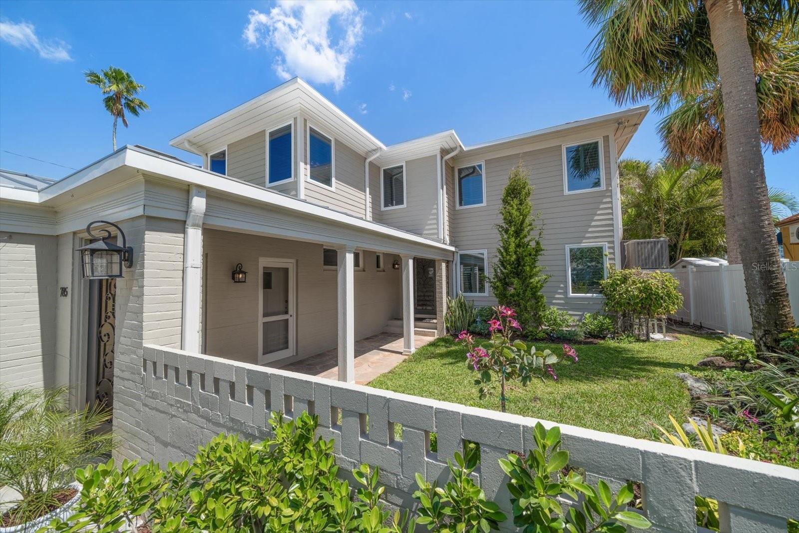 785 BAY ESPLANADE, CLEARWATER BEACH, FL, 33767