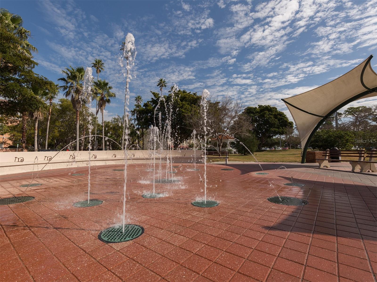 701 LAGUNA DR, VENICE, FL, 34285