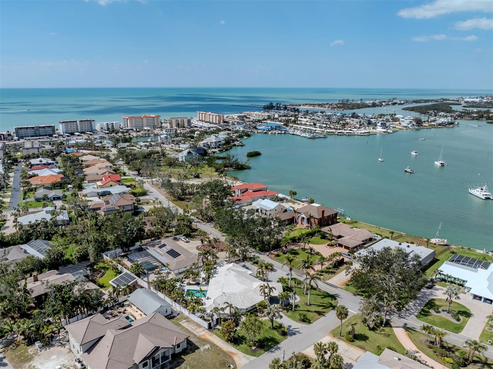 701 LAGUNA DR, VENICE, FL, 34285