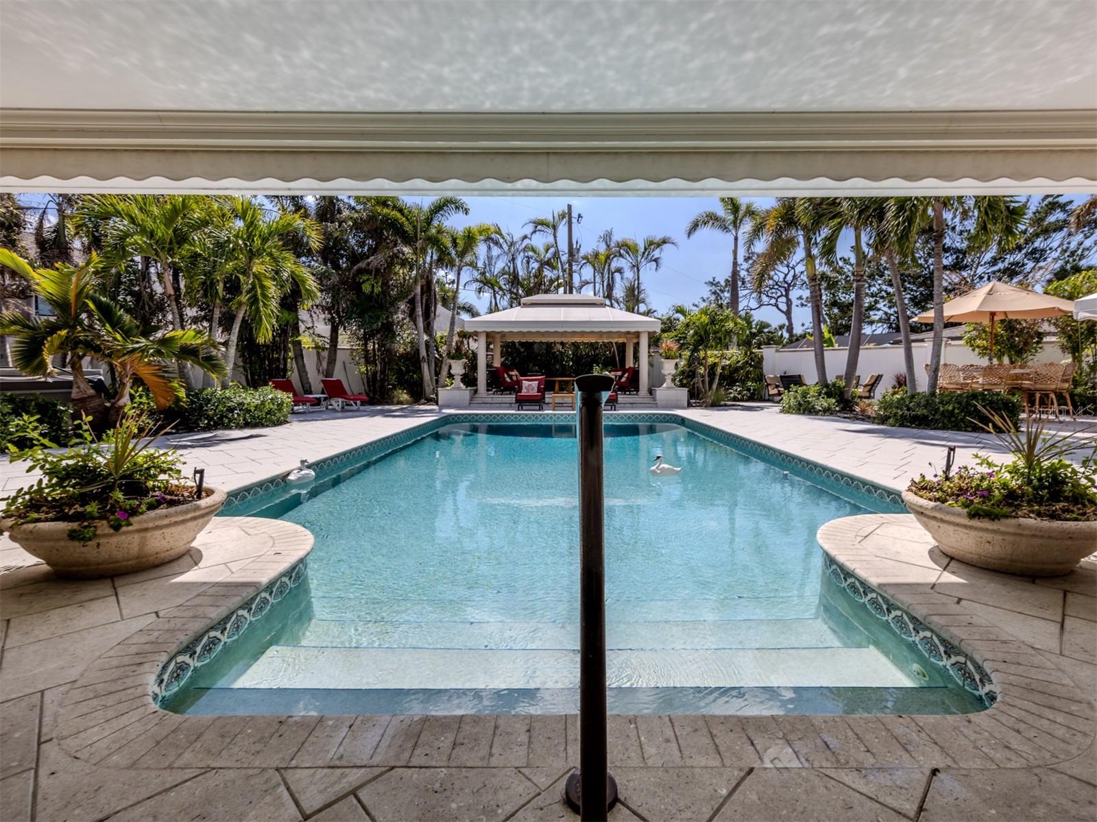 701 LAGUNA DR, VENICE, FL, 34285
