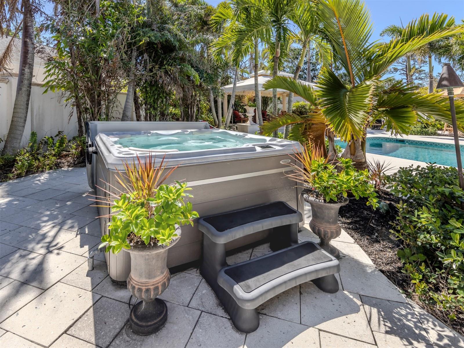 701 LAGUNA DR, VENICE, FL, 34285