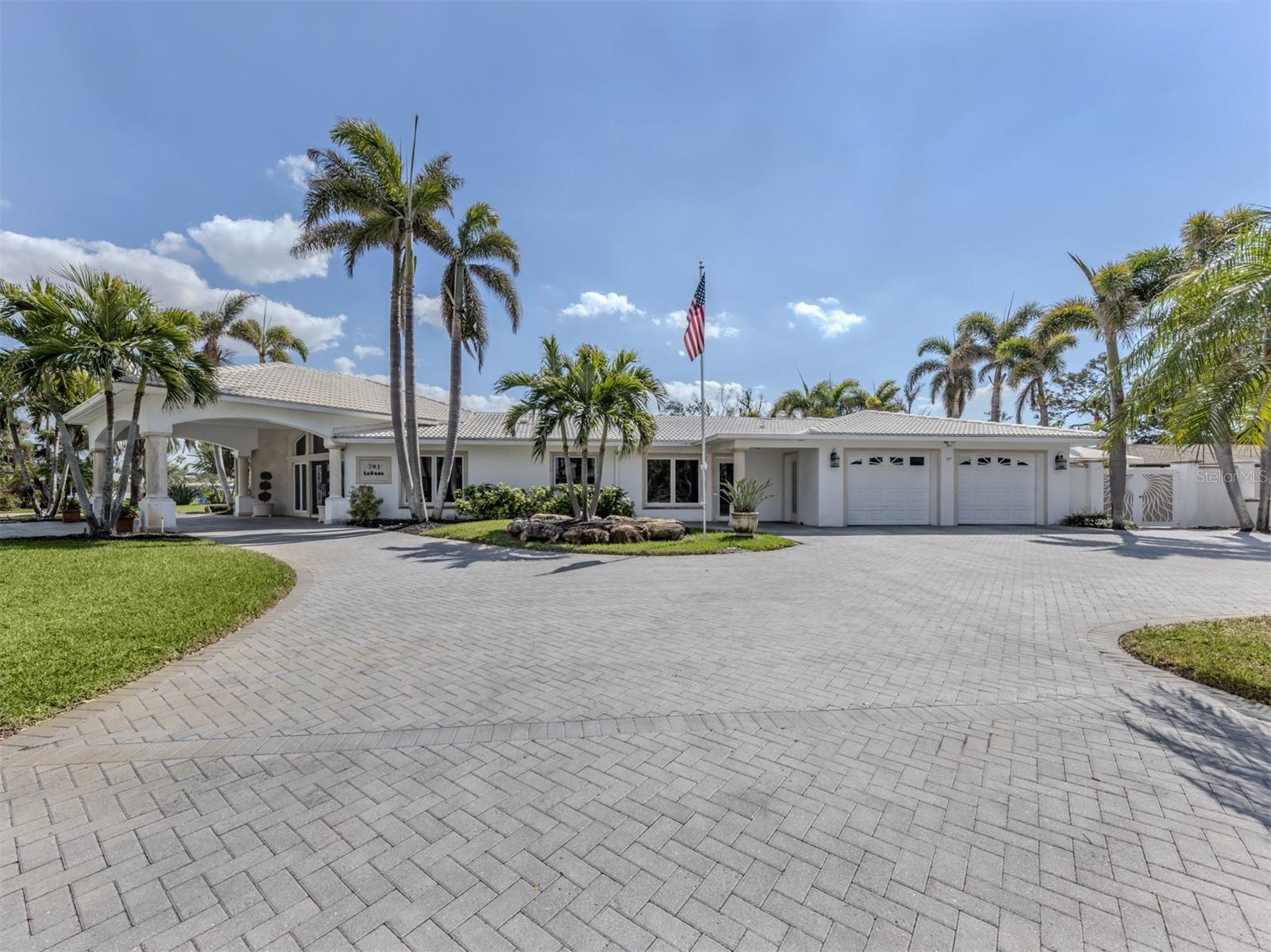 701 LAGUNA DR, VENICE, FL, 34285
