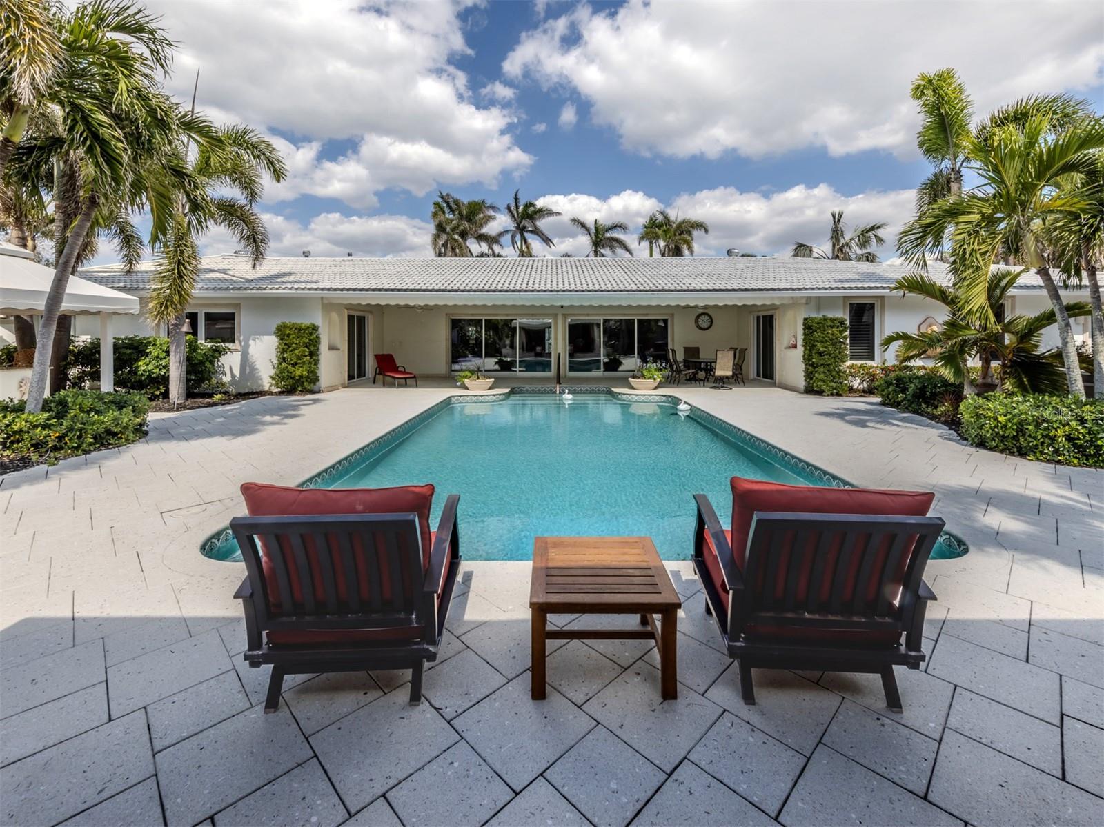 701 LAGUNA DR, VENICE, FL, 34285