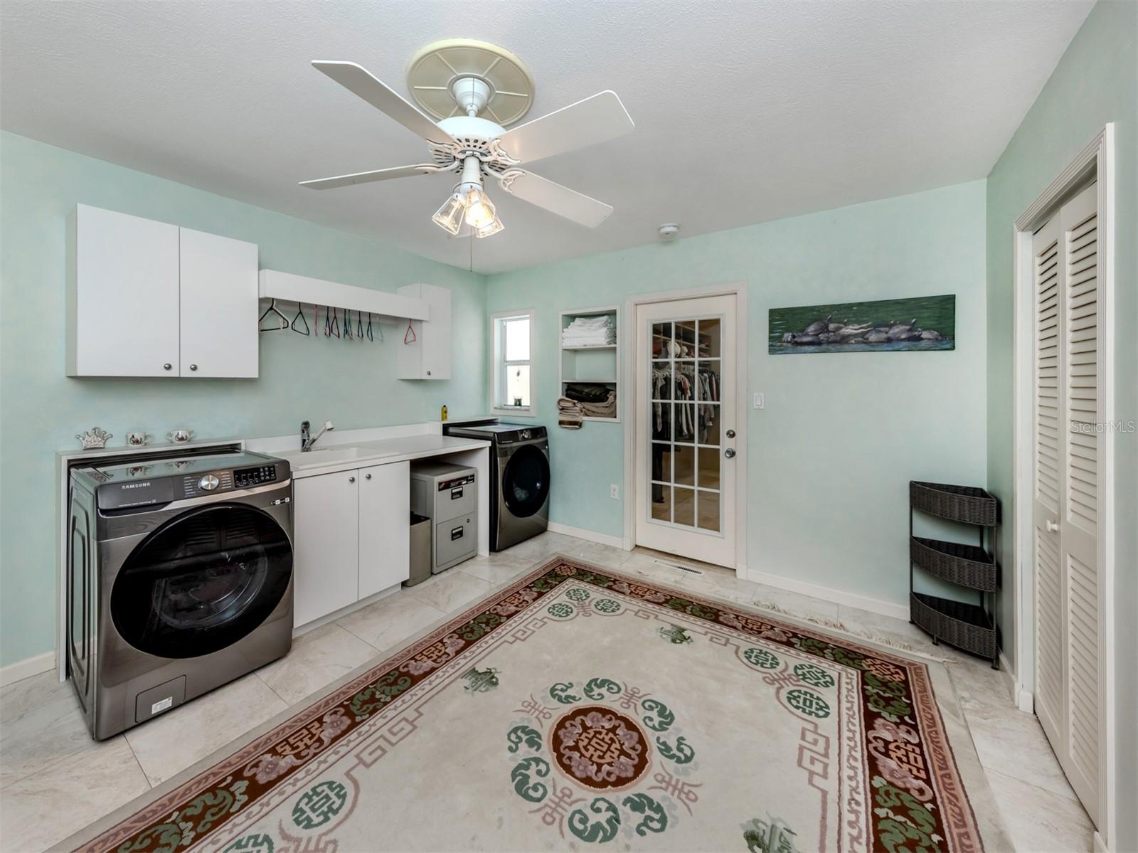 701 LAGUNA DR, VENICE, FL, 34285