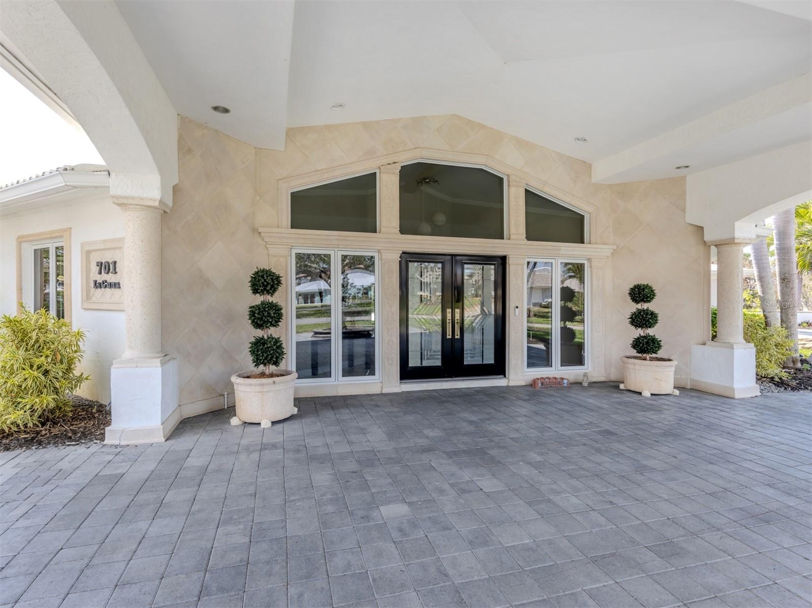 701 LAGUNA DR, VENICE, FL, 34285