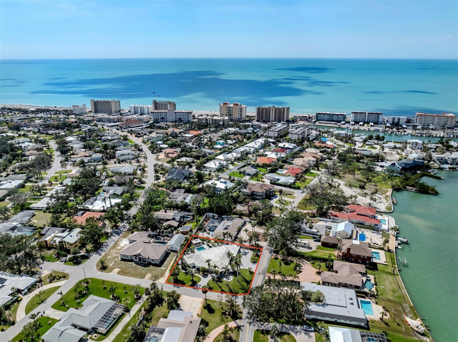 701 LAGUNA DR, VENICE, FL, 34285