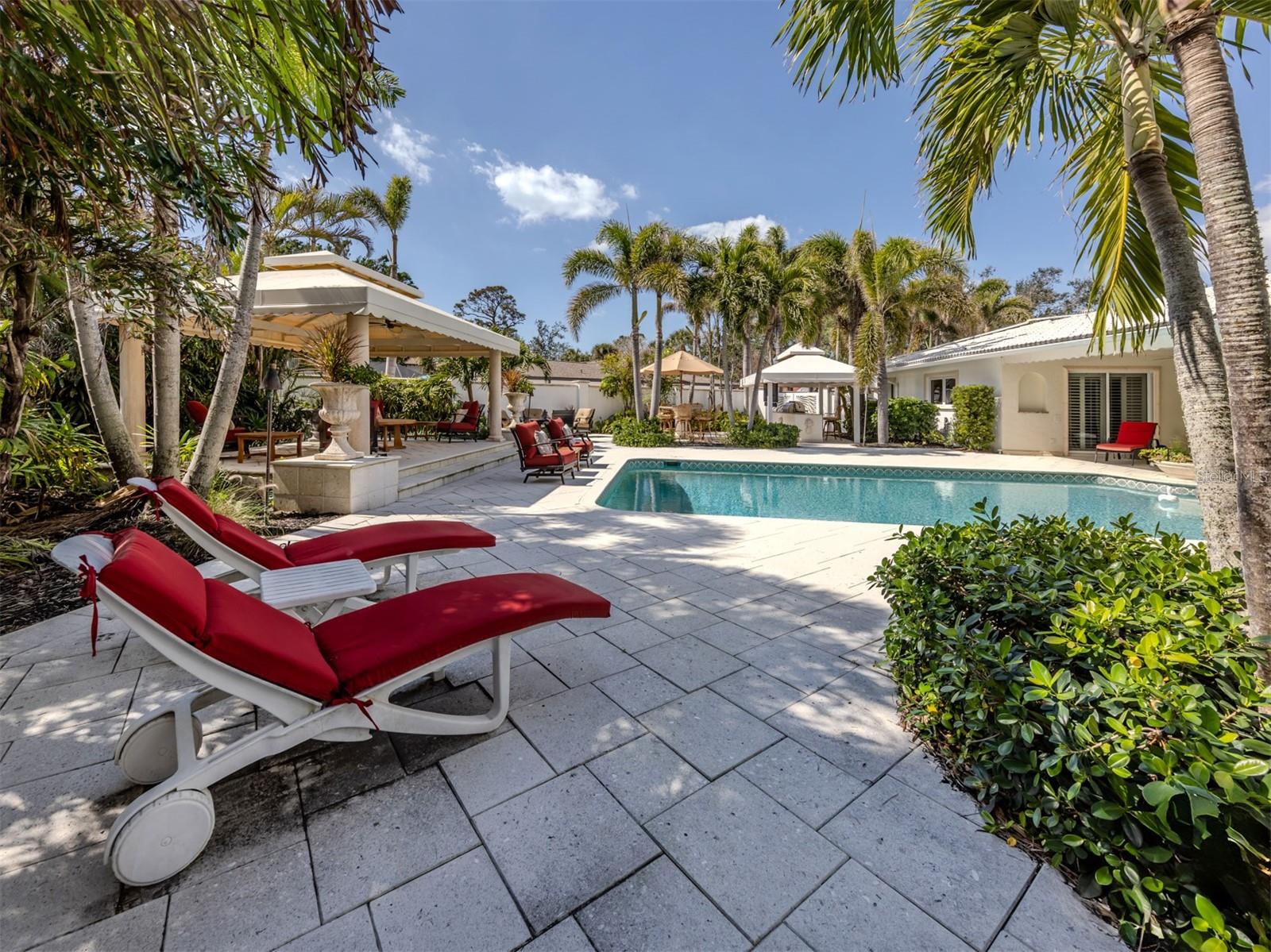 701 LAGUNA DR, VENICE, FL, 34285
