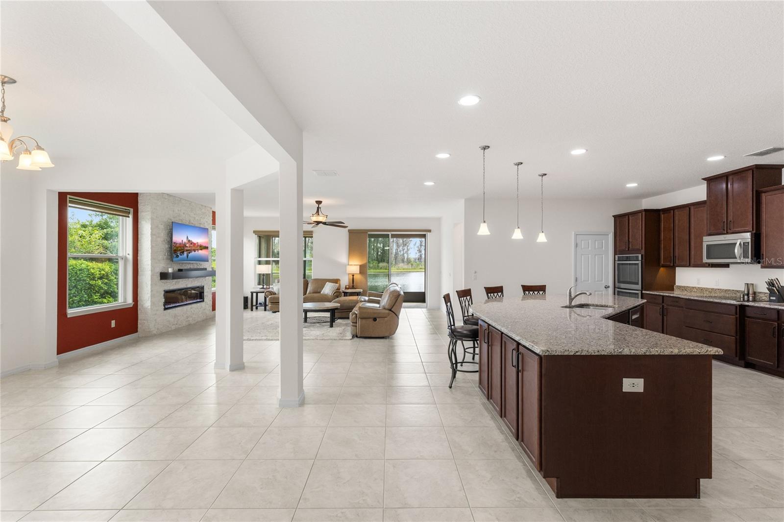 3936 PARKHOUSE DR, ORLANDO, FL, 32824