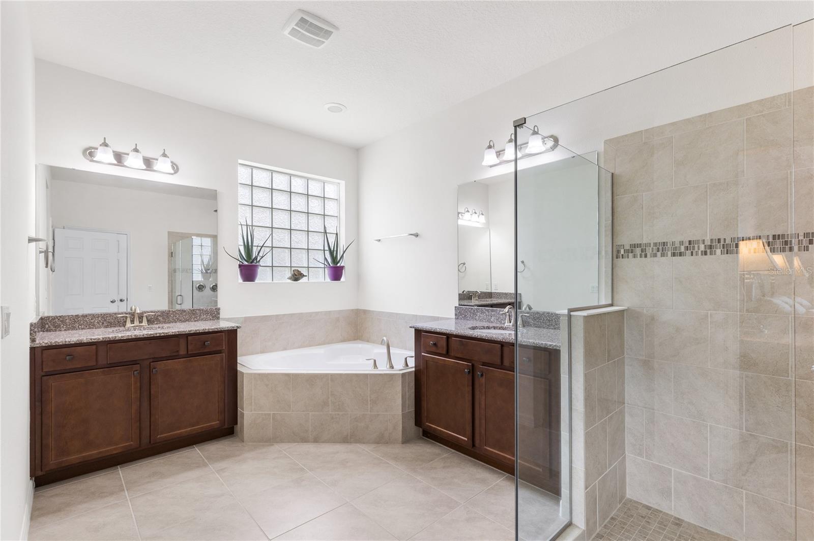 3936 PARKHOUSE DR, ORLANDO, FL, 32824