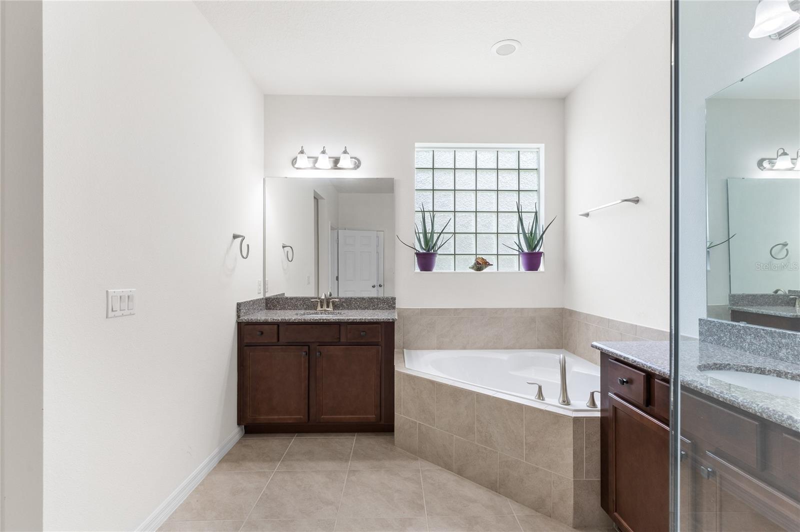 3936 PARKHOUSE DR, ORLANDO, FL, 32824