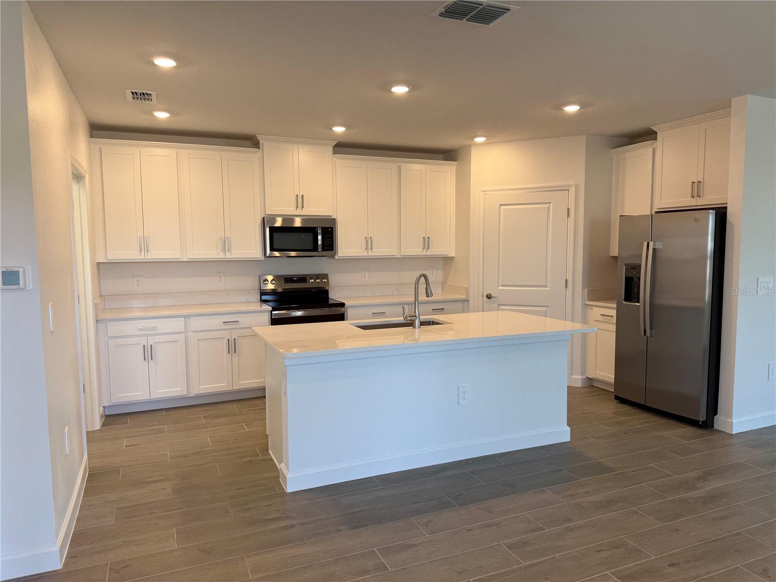 32020 GRIFFIN SANDS LN, SAN ANTONIO, FL, 33576