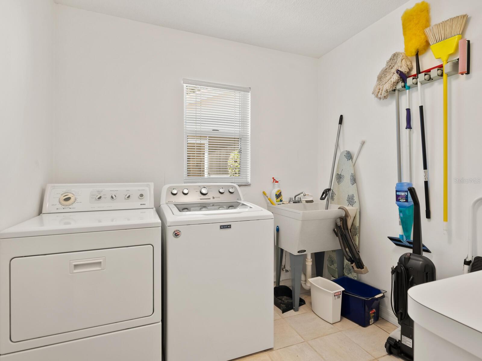 3786 SURREY LN, SARASOTA, FL, 34235